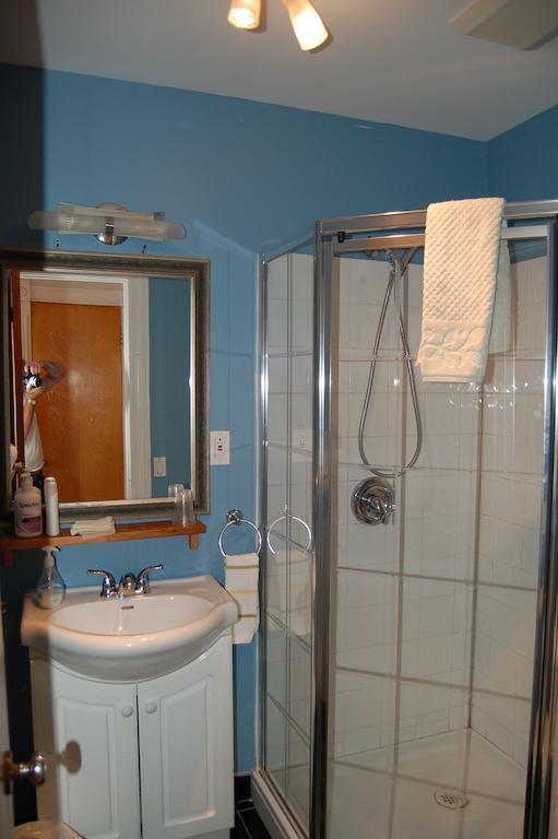 מונטריאול Le Simone Bed & Breakfast חדר תמונה